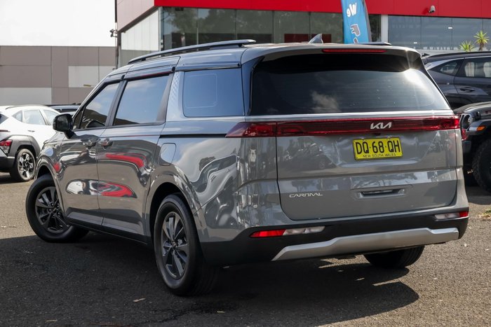 2023 Kia Carnival S