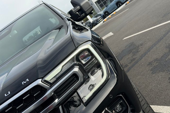 2023 Ford Everest Platinum