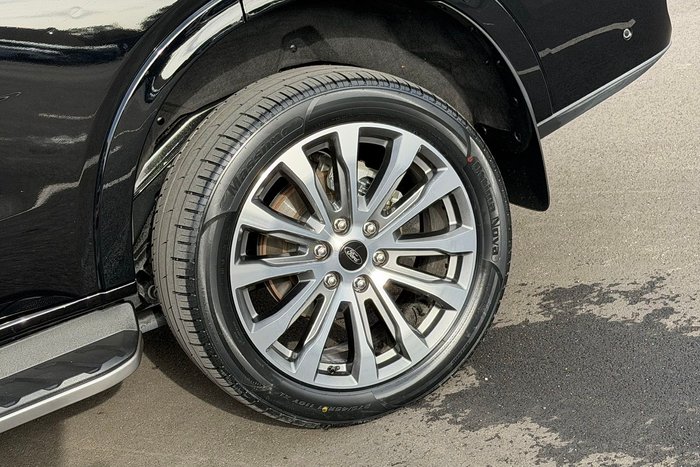2023 Ford Everest Platinum