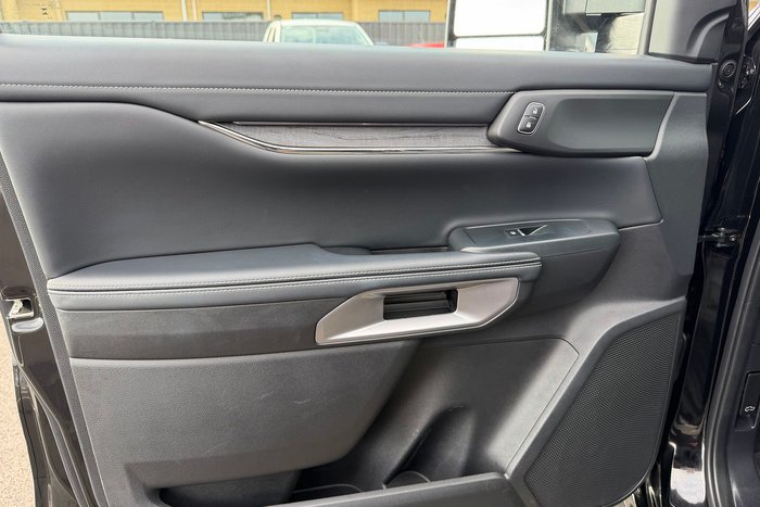 2023 Ford Everest Platinum