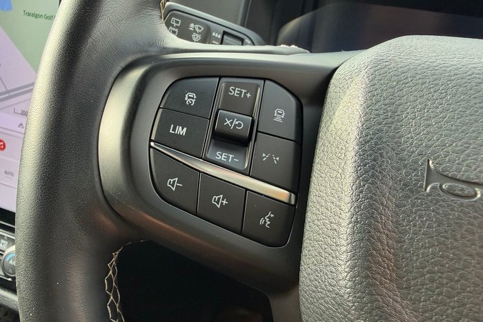 2023 Ford Everest Platinum