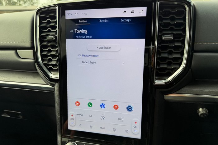 2023 Ford Everest Platinum