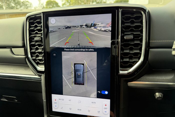 2023 Ford Everest Platinum