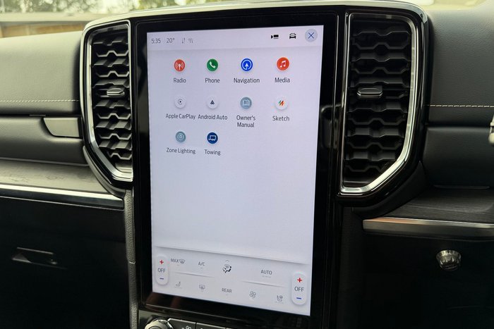 2023 Ford Everest Platinum
