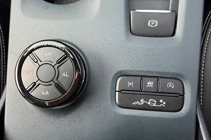 2023 Ford Everest Platinum