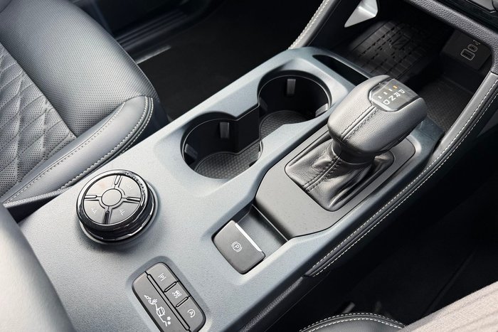 2023 Ford Everest Platinum
