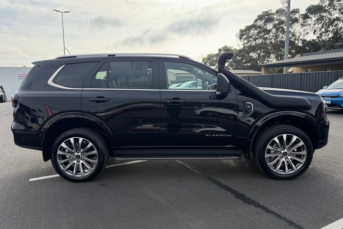 2023 Ford Everest Platinum