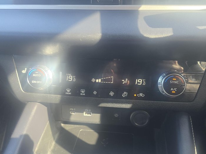 2024 Mitsubishi Outlander Black Edition