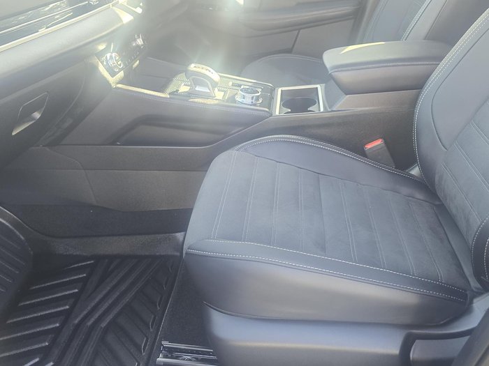 2024 Mitsubishi Outlander Black Edition