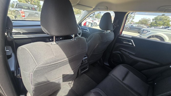 2023 Mitsubishi Outlander ES