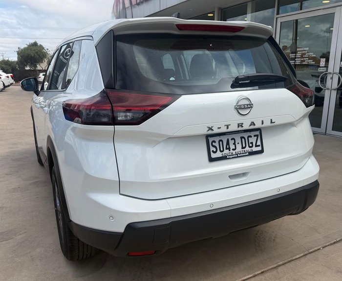 2026 Nissan X-TRAIL ST