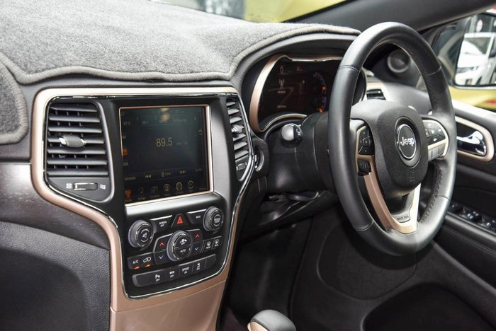 2017 Jeep Grand Cherokee