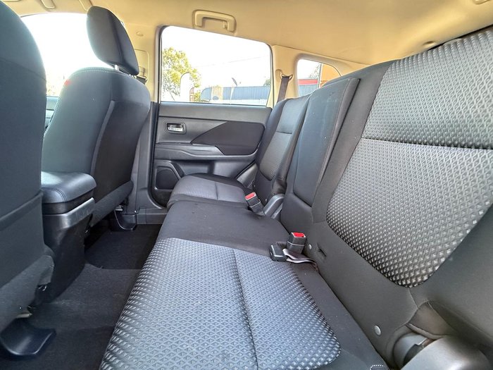 2016 Mitsubishi Outlander LS Safety Pack ZK MY17 4X4 On Demand White