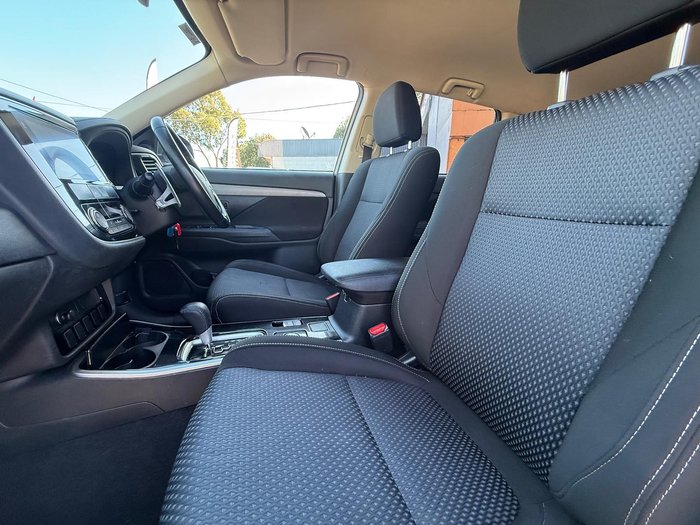 2016 Mitsubishi Outlander LS Safety Pack ZK MY17 4X4 On Demand White