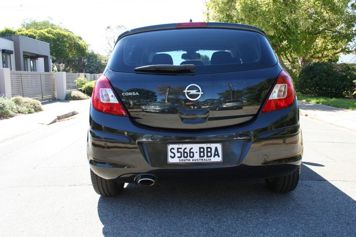 2013 Opel Corsa Enjoy CO Carbon Flash