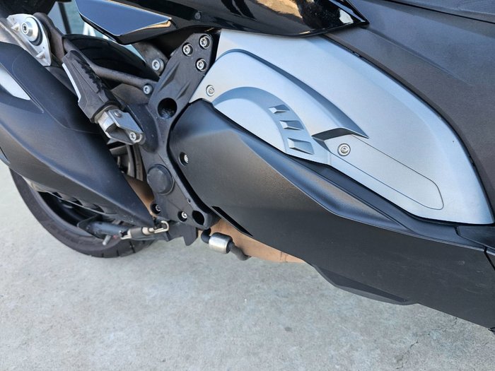 2016 BMW Motorrad C 650 SPORT Black