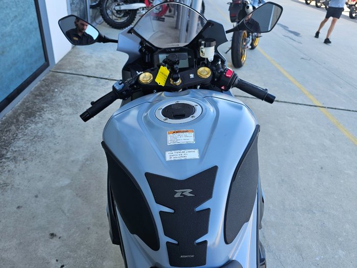 2022 Suzuki GSX-R1000A White