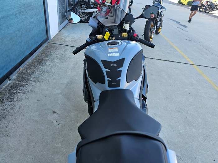 2022 Suzuki GSX-R1000A White