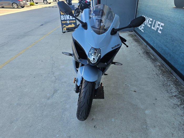 2022 Suzuki GSX-R1000A White