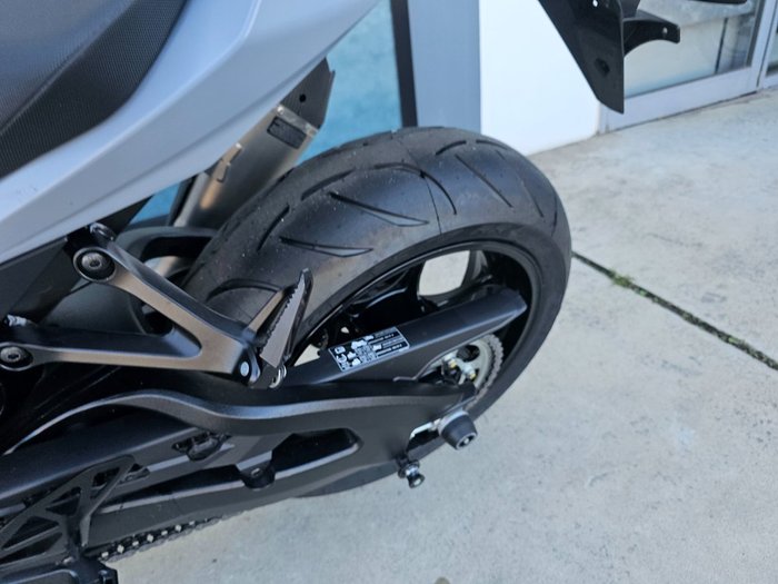 2022 Suzuki GSX-R1000A White