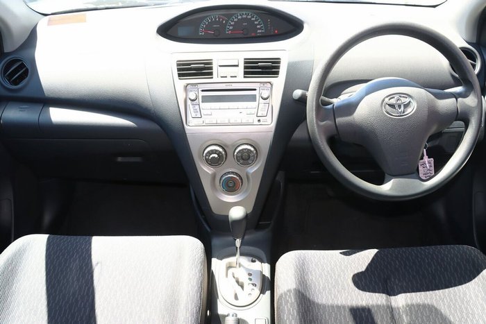 2009 Toyota Yaris YRS