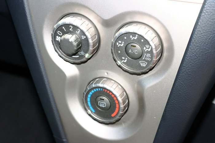 2009 Toyota Yaris YRS