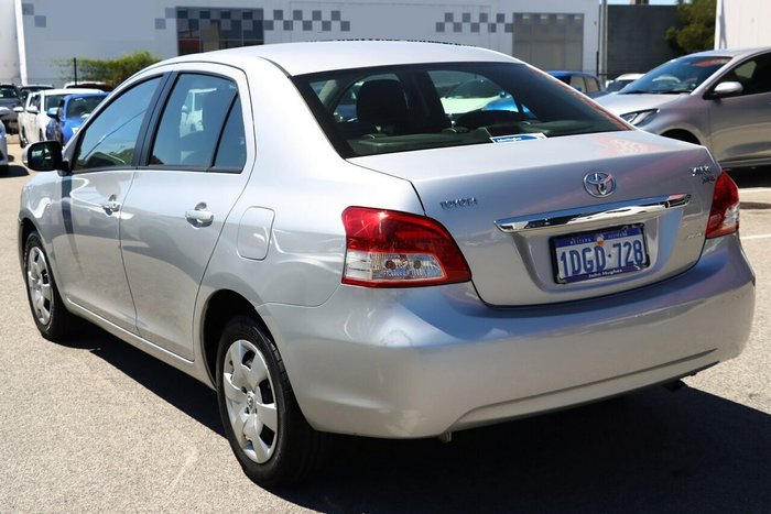 2009 Toyota Yaris YRS