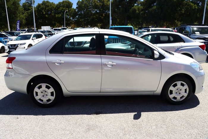 2009 Toyota Yaris YRS