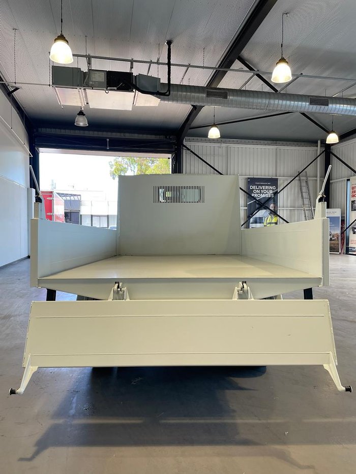 2026 Fuso Canter 615 Tipper White