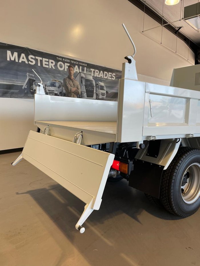 2026 Fuso Canter 615 Tipper White