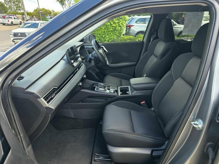 2023 Mitsubishi Outlander LS