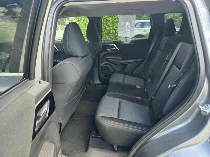 2023 Mitsubishi Outlander LS