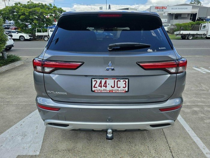2023 Mitsubishi Outlander LS