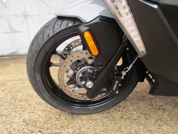 BMW Motorrad 2019 BMW 400CC C400X SILVER