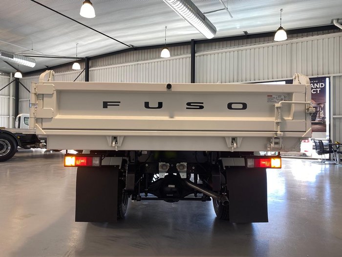 2026 Fuso Canter 815 Tipper White