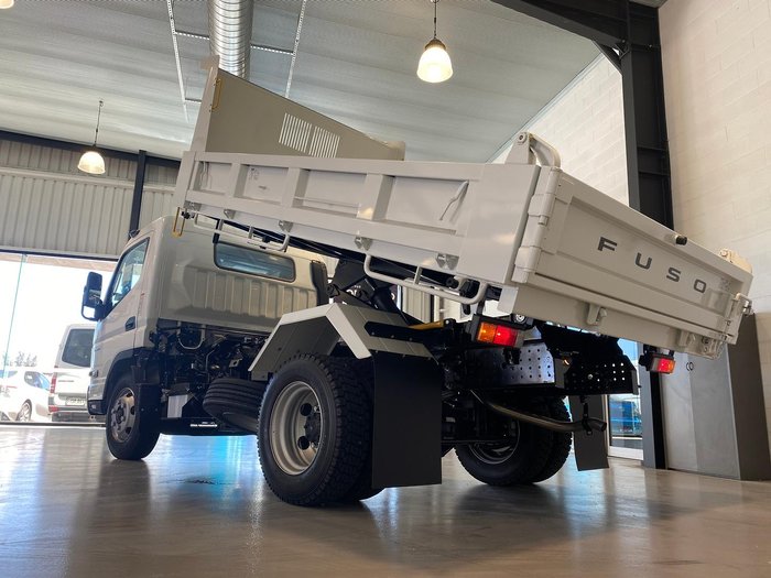 2026 Fuso Canter 815 Tipper White
