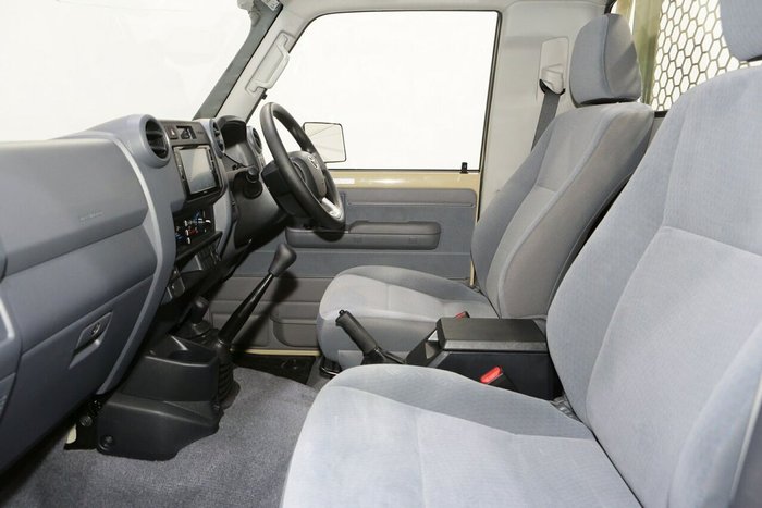 2025 Toyota Landcruiser GXL