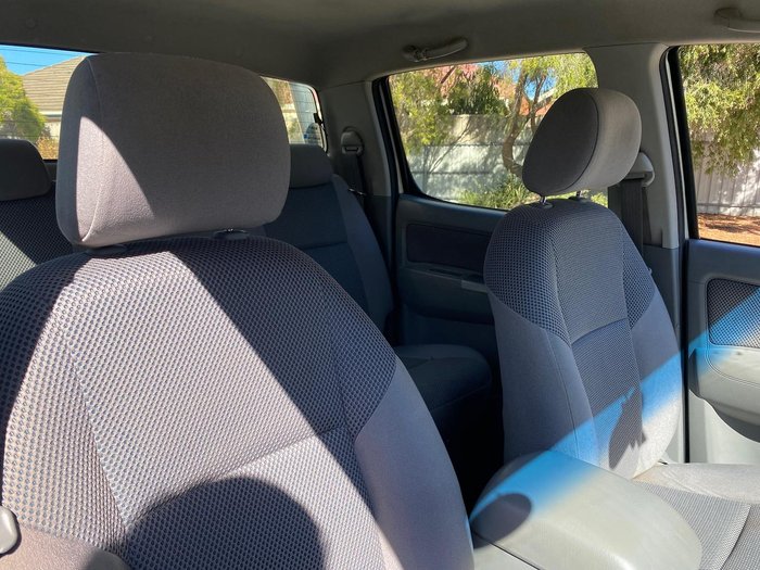 2008 Toyota Hilux SR5 GGN15R MY08 4x2 Sterling Silver