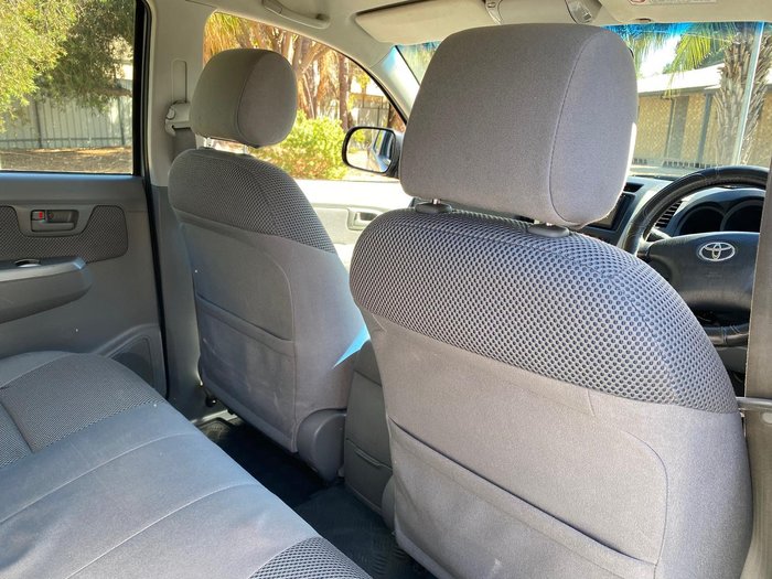 2008 Toyota Hilux SR5 GGN15R MY08 4x2 Sterling Silver