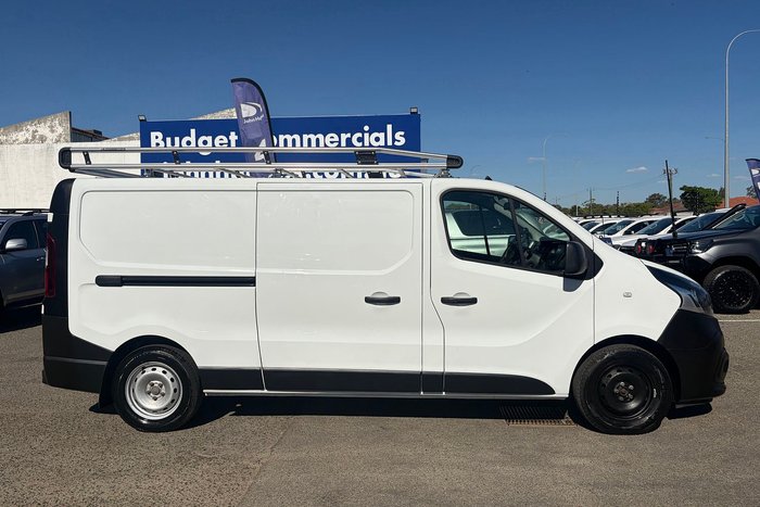 2020 Mitsubishi Express GLX+