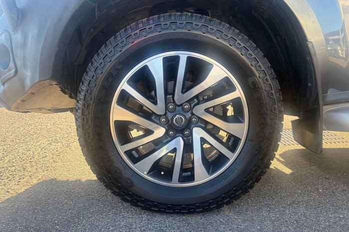 2019 Nissan Navara ST-X