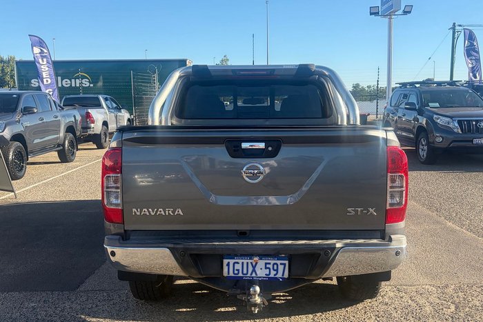 2019 Nissan Navara ST-X