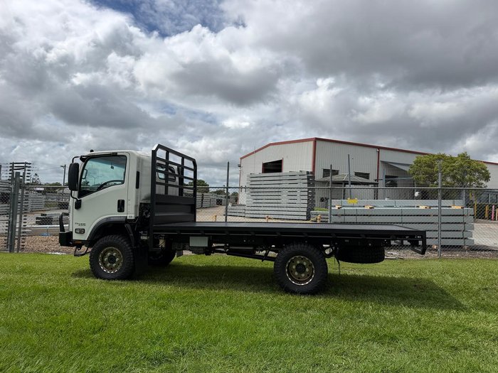 2025 Isuzu N Series NPS 75/45-155 White