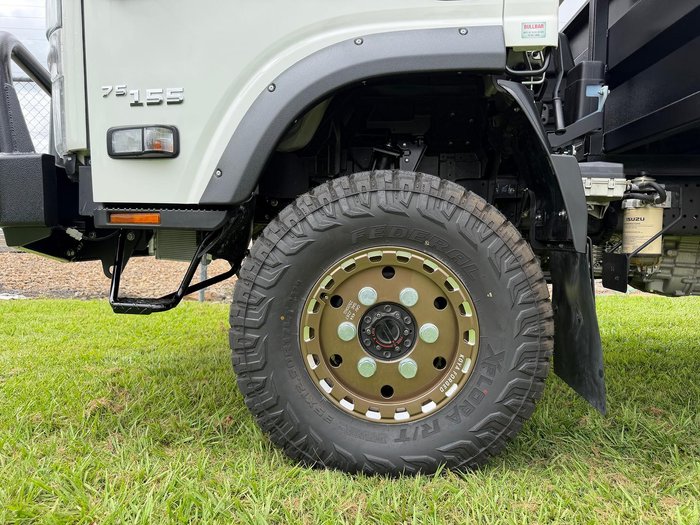 2025 Isuzu N Series NPS 75/45-155 White