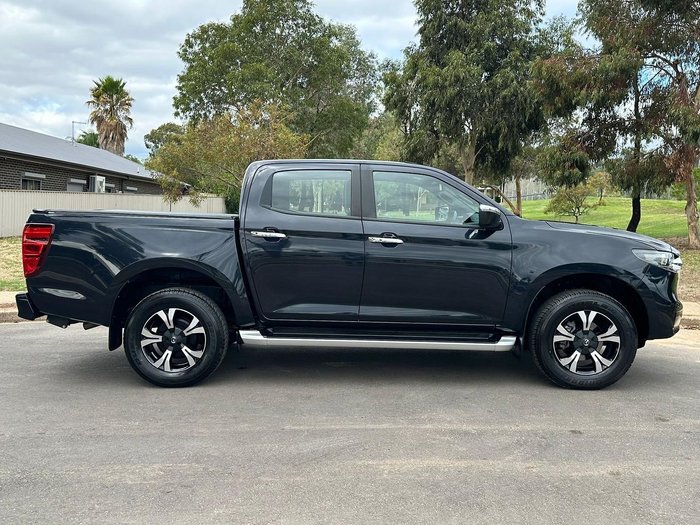 2023 Mazda BT-50 GT