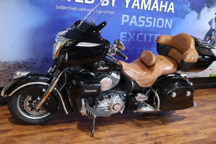 2016 Indian ROADMASTER BLACK
