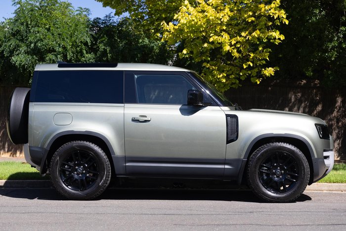 2025 Land Rover Defender 90 D250 S
