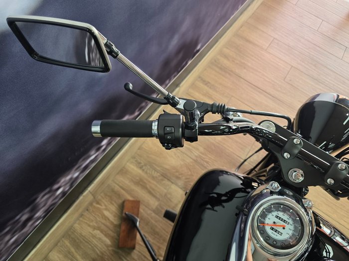 2018 Yamaha XVS650 V-STAR CUSTOM Black
