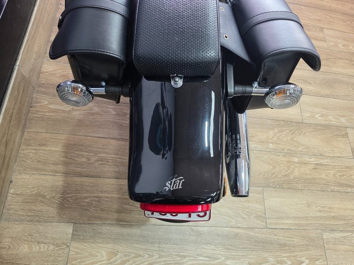 2018 Yamaha XVS650 V-STAR CUSTOM Black