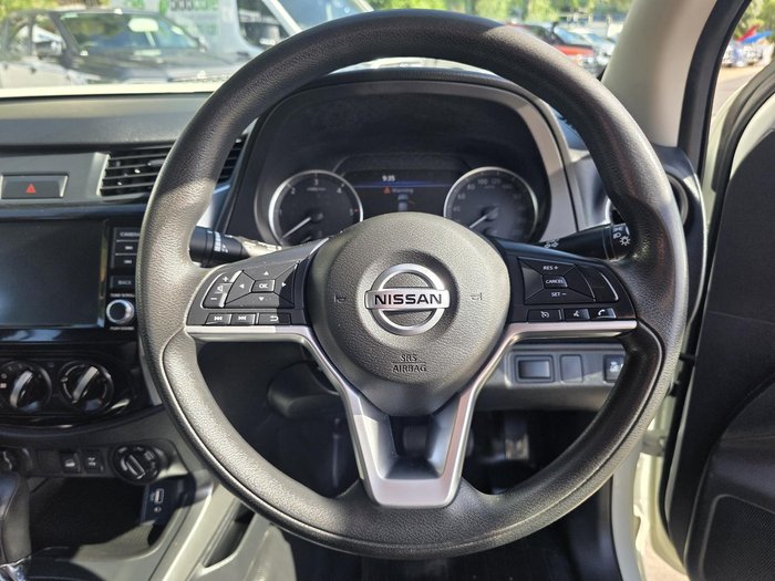 2021 Nissan Navara SL